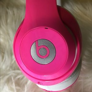 Beats by dr. Dre limited edition pink headphones